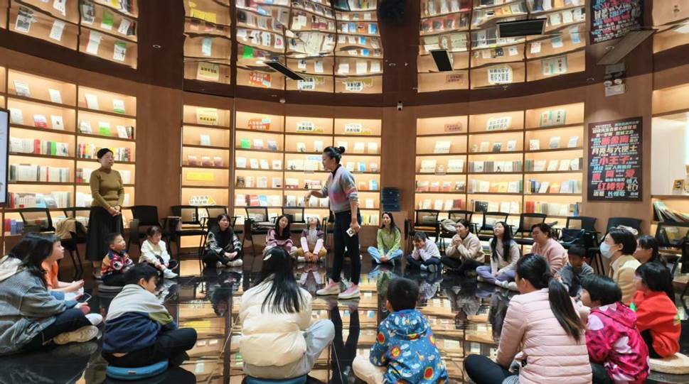 城市在閱讀 親子圍讀《牧羊少年的奇幻之旅》，共赴一場奇幻文學(xué)之旅